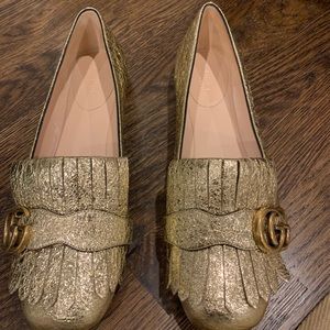 Gucci Marmont gold flats